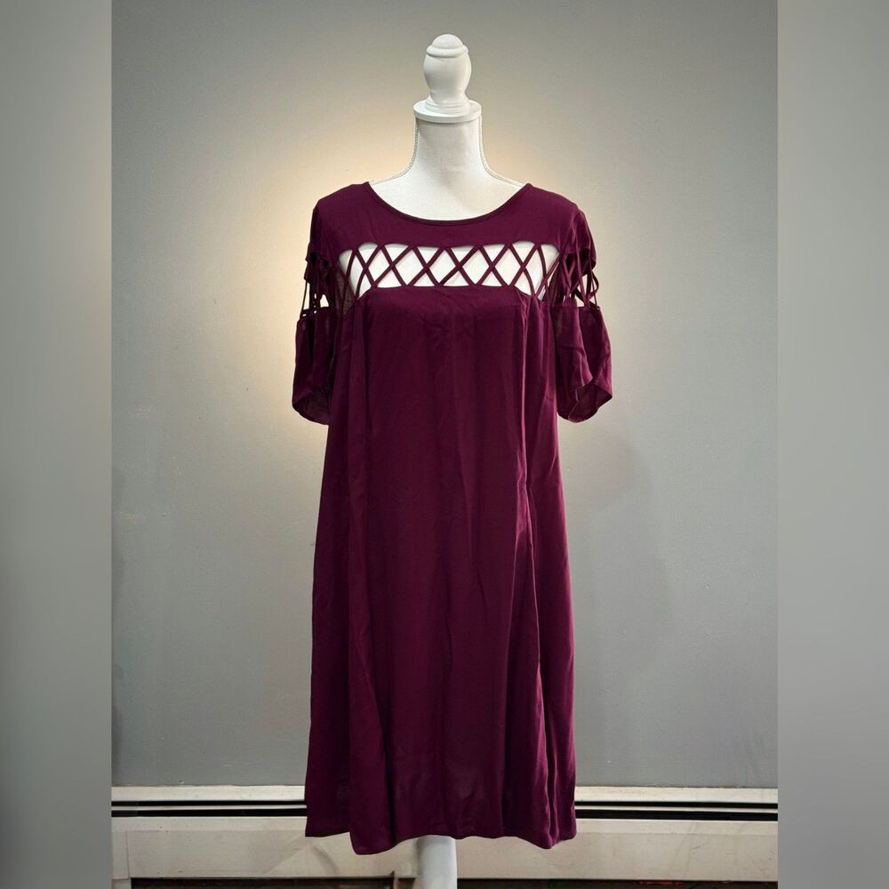 Purple Torrid Lattice Cutout S/S Dress Size 1 EUC